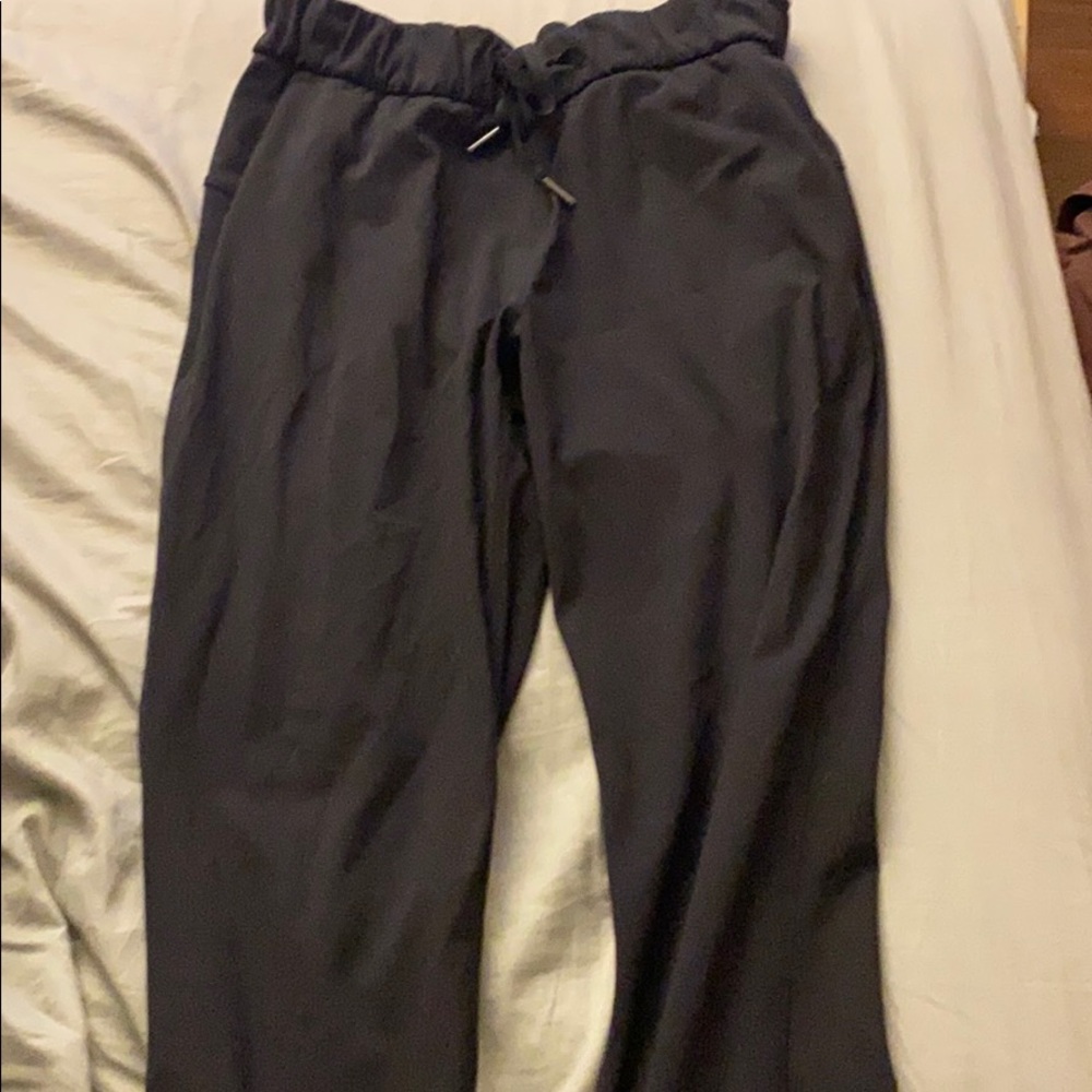 On the fly pant 7/8 size 6